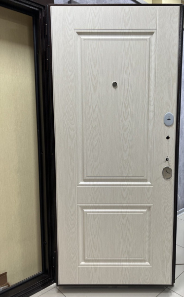 САТУРН  ДУБ АВОРИ / ОРЕХ